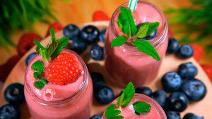 Fruit smoothie made with DaVinvi Smoothie Mix - for illustrative purposes only