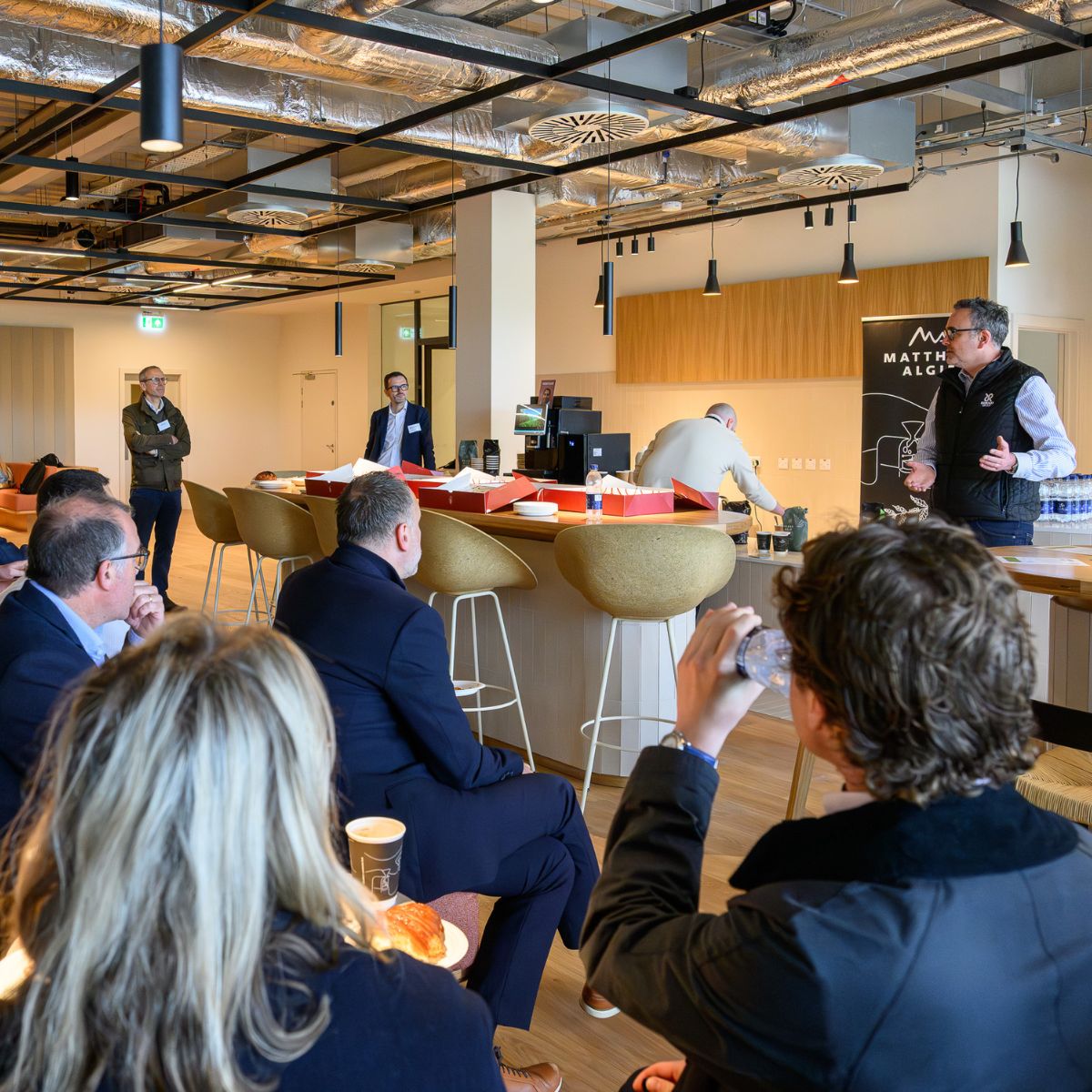 Presentation on the benefits of great coffee in the workplace 